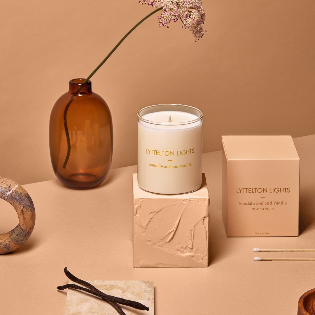 Sandalwood & Vanilla Candle Medium